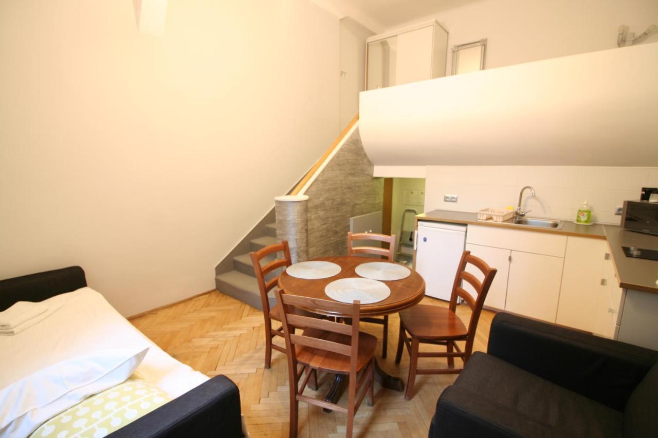 Apartamenty Varsovie Zelazna Extérieur photo